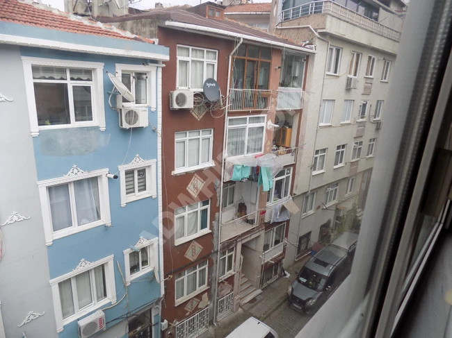 ÜSKÜDAR PINAR GAYRİMENKULDAN ÜCÜNCÜ KAT FERAH DAİRE