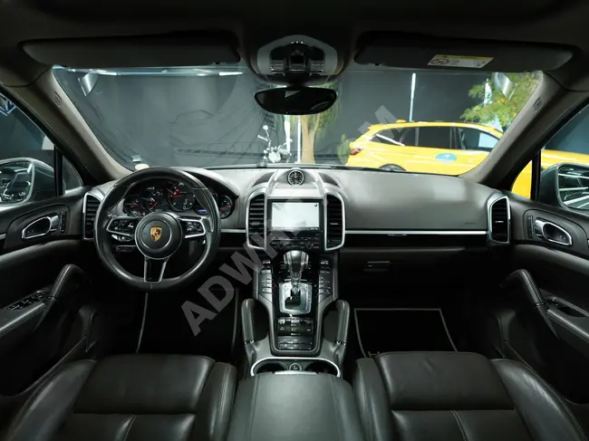 سيارة PORSCHE CAYENNE موديل 2014 - آيرماتيك - تبريد - ملاحة