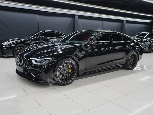 سيارة MERCEDES AMG GT43 4MATIC موديل 2021 - مقاعد رياضية - تبريد - 3D