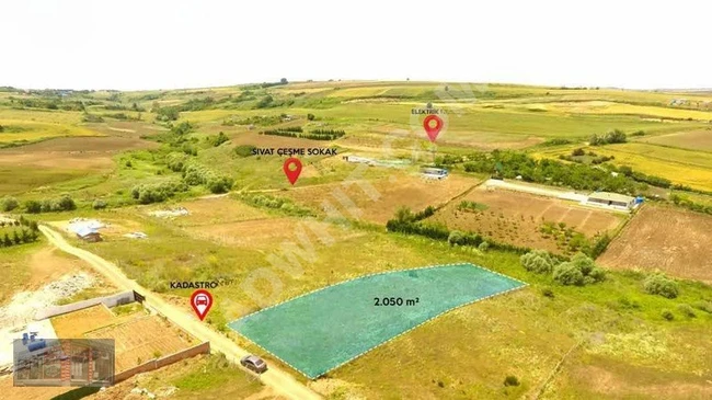 SATILIK ETRAFI ÇEVRİLİ 2080 M2 TARLA