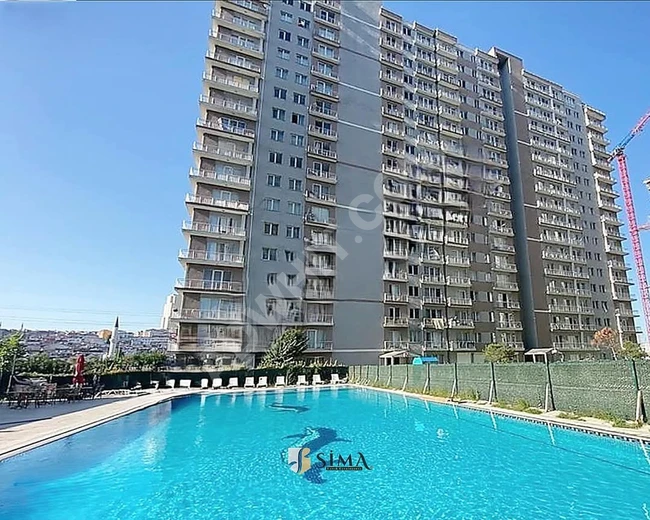 Apartment with a city view for urgent sale .. in Istanbul within a complex at an attractive price