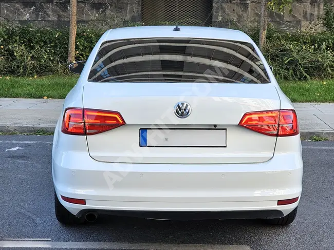 Volkswagen Jetta 2015 model, 1.6 TDI automatic with rearview camera from Bİ MOTORS