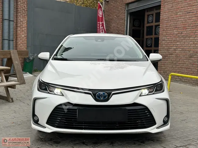 سيارة Toyota Corolla موديل2021  بدون طلاء / بدون عيوب  شاشة عداد ديجتال مع 20% ضريبة القيمة المضافة