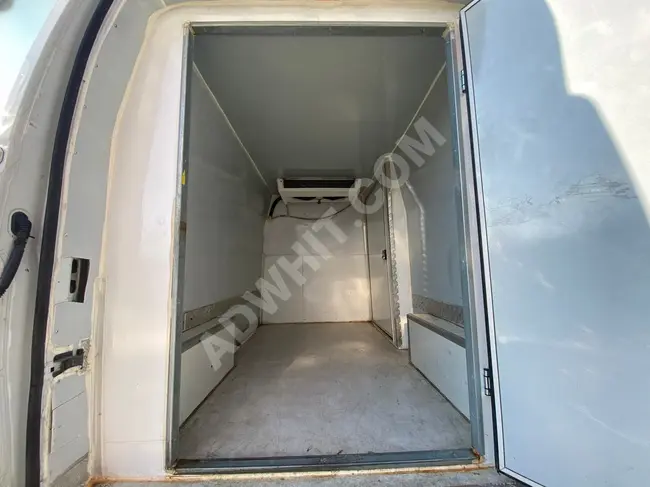 RENAULT MASTER Model 2015 Refrigerator 20 with a size of 11 m³ with a 60% down payment and 12 installments with guarantees from ERLER OTO