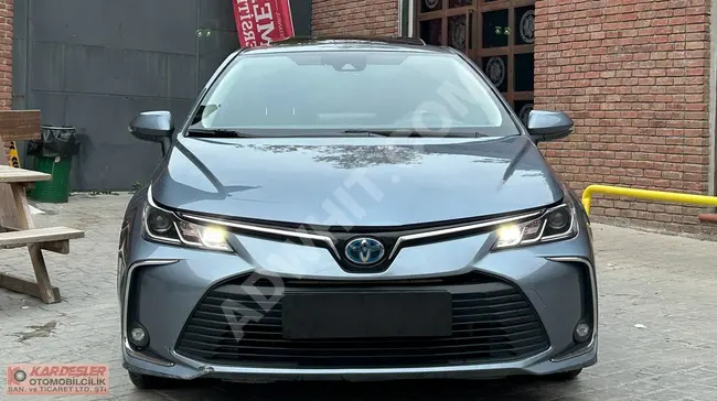 سيارةCOROLLA HYBRID FLAME-X PACK موديل 2020  %20 ضريبة القيمة المضافة  فتحة سقف