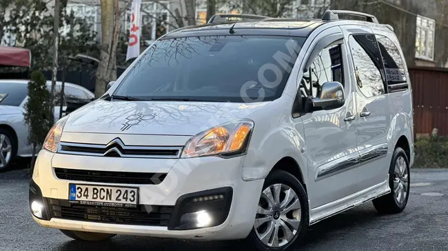 Citroen Berlingo car, 2016 model, glass roof with a down payment of 250 from BAYRAMTEPE OTOMOTİV.