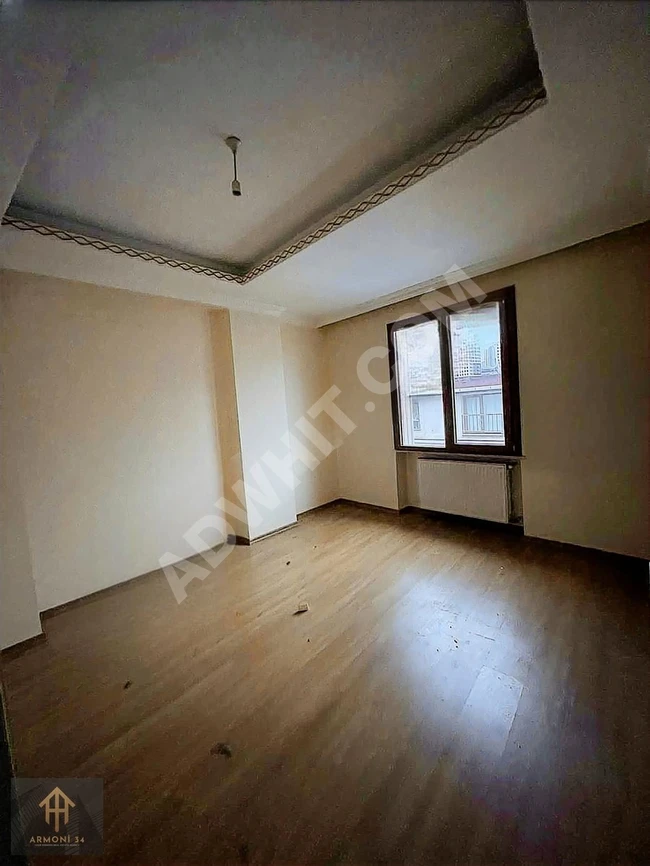 Luxury apartment for rent 3+1, just 3 minutes walk from the metrobus.