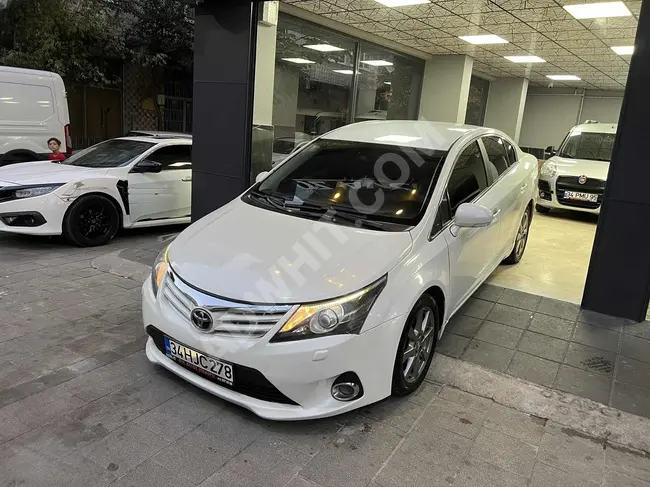 سيارة Toyota Avensis/1.6Elegant Extra موديل 2013  تعمل بالغاز  المسال إمكانية التقسيط عبربطاقة الائتمان