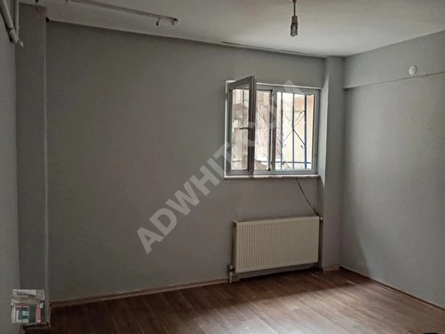 Ground floor apartment, 100 square meters, consisting of two rooms and a salon, located on Ceviz street, two minutes from Wednesdays market in Şişli Feriköy.