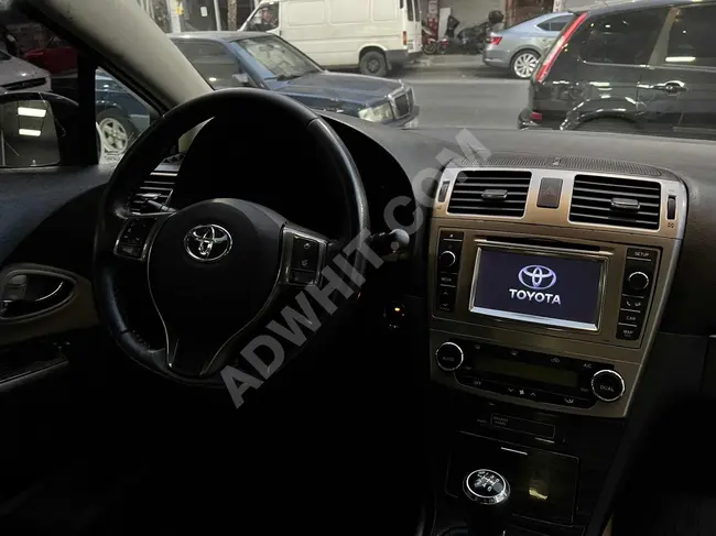 سيارة Toyota Avensis/1.6Elegant Extra موديل 2013  تعمل بالغاز  المسال إمكانية التقسيط عبربطاقة الائتمان