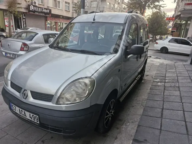 2004 - سيارة Renault للبيع - ولا تحتاج لمصاريف اضافية - من ÖZAVCI