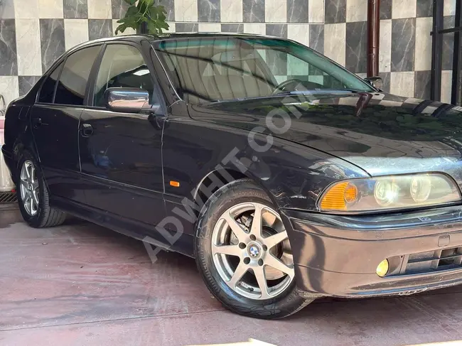 سيارة BMW/530D موديل 2001 بدون عيوب بدون طلاء 205 الف كم اوتوماتيك بحالة جيدة