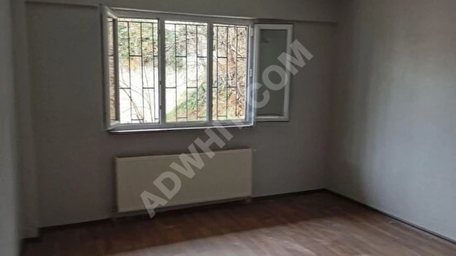 Ground floor apartment, 100 square meters, consisting of two rooms and a salon, located on Ceviz street, two minutes from Wednesdays market in Şişli Feriköy.