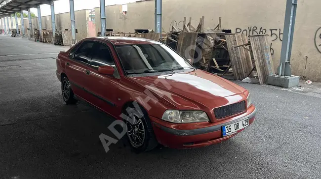 سيارة Volvo S40/1.6 موديل 2000