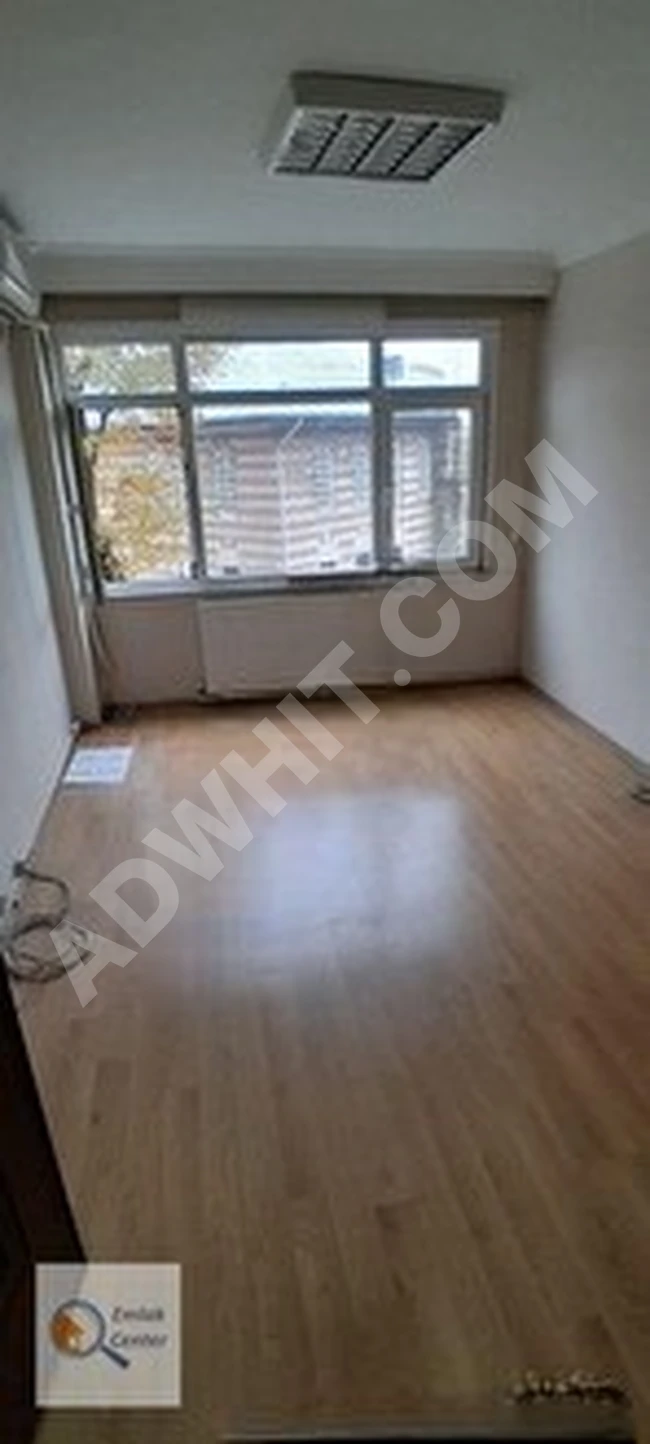 1+1 apartment for sale, 60 square meters, on the second floor, in the center of Fatih Çapa - from EMLAK Center