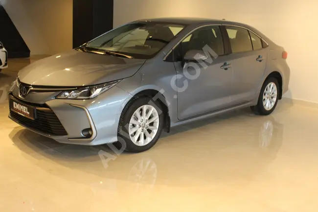 Toyota - COROLLA 1.8 موديل 2021 - هجينة