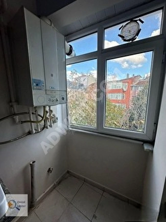 2+1 empty apartment for sale in Fatih Çapa - by Emlak Center