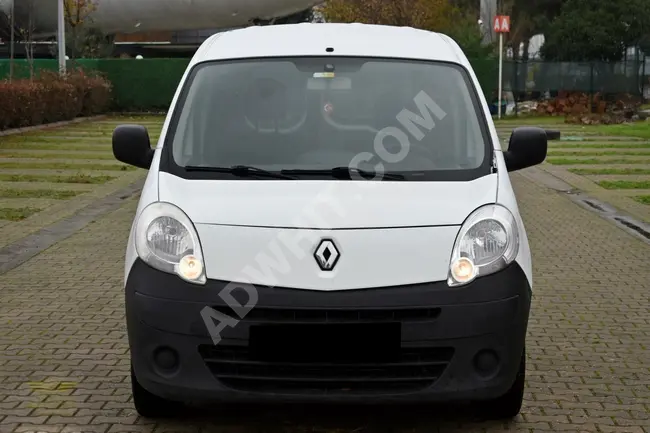 RENAULT KANGOO EXPRESS موديل 2010 بدون عيوب ديزل بدون أي مشاكل