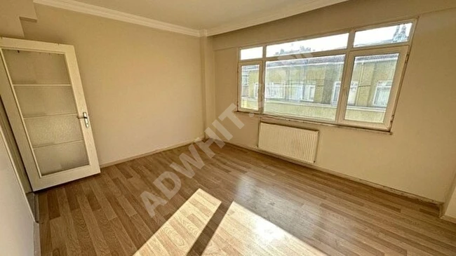 2+1 empty apartment for sale in Fatih Çapa - by Emlak Center