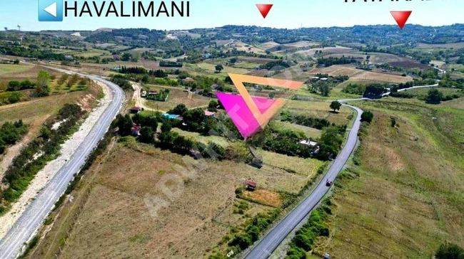 HAVALİMANI YANINDA PROJE ALANINDA 450 M2 CADDEDE ÇEVRİLİ ARSA