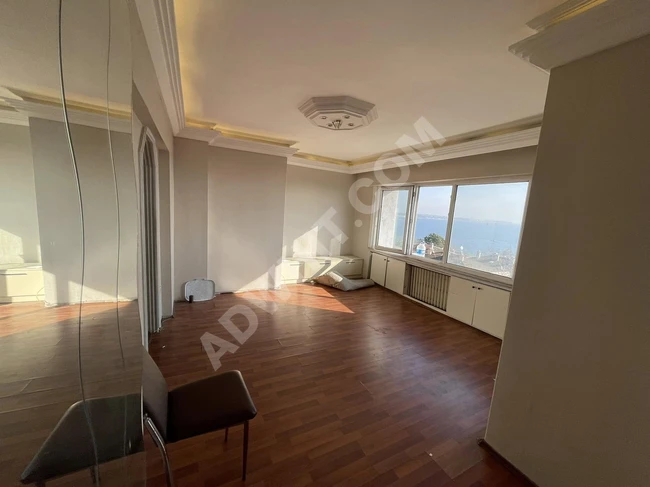 For rent: Two-bedroom apartment with an empty living room located in Avcılar, Deniz Koşlar.