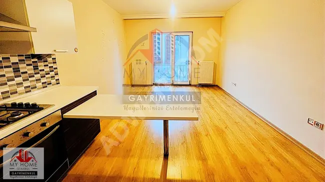 1+1 apartment with an open view, no tenant in building E-4 in the İNNOVİA 2 complex.