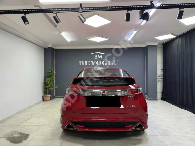 HONDA CİVİC TYPE-R 2.0 موديل 2011 -مانويل حمراء - من BEYOĞLU MOTORS