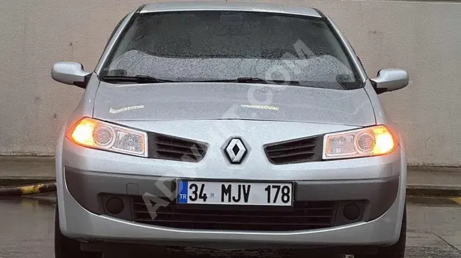 2009 - Renault MEGANE 2 - ناقل حركة العادي - محرك بنزين و غاز - نظيفة