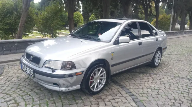 2000 - VOLVO S40 - غاز -  مع امكانية مقايضة بدفعات - بنظافة لا مثيل لها