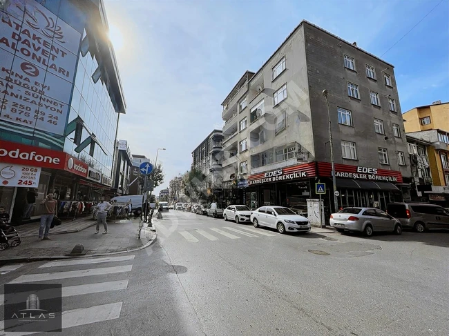 A building consisting of 5 floors for sale in full in İkitelli from Atlas