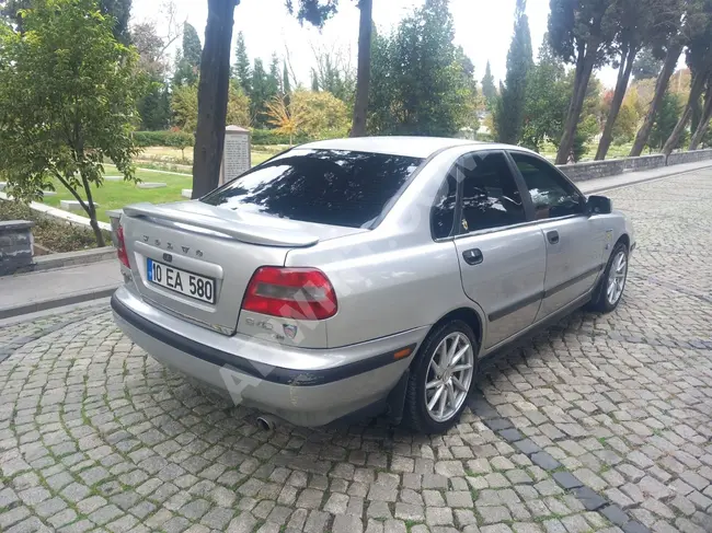 2000 - VOLVO S40 - غاز -  مع امكانية مقايضة بدفعات - بنظافة لا مثيل لها