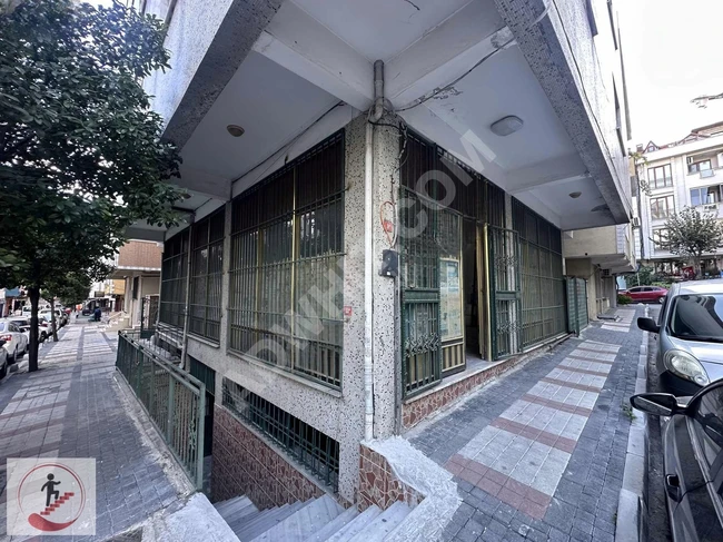 Ground level entrance space with warehouse for rent in Güneşli