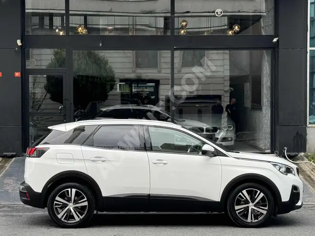 سيارة  Peugeot 3008 Sky Pack  بدون عيوب بدون طلاء 85000 كم من Vogue AutomobiLe