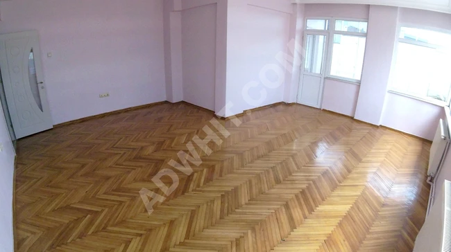 For sale, a 3+1 apartment on the middle floor next to the Metrobus and metro in Bahçelievler