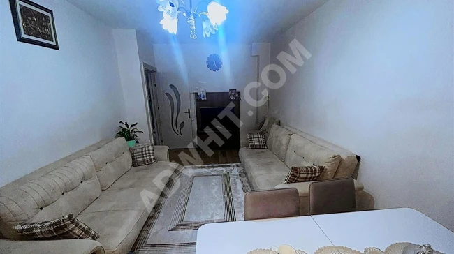 A 2+1 apartment with an area of 90m² on the second floor, with a construction registration near Monday Market in İNÖNÜ.