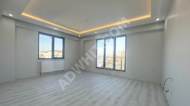 KOCASİNANDA BUTİK SİTE İÇİNDE OTOPARKLI 3+1 DAİRE