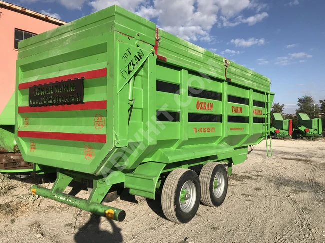 Pool tank trailer