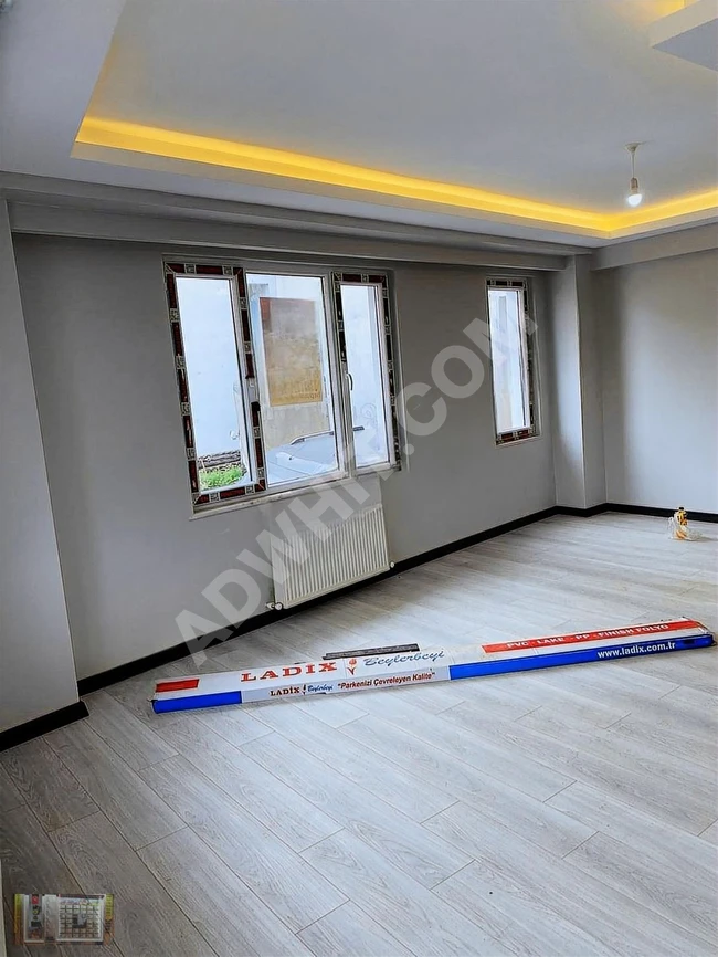 Reversed duplex apartment with 5+1 rooms, corner position opposite a park in FATİH SEYİT ÖMER.