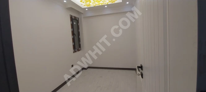 ÇIRPICI TRAMVAYIN YANI BAŞINDA SATILIK 3+1 DAİRE 