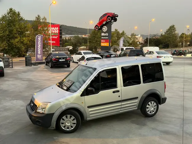 ميني فان FORD TOURNEO CONNECT 1.8 TDCİ موديل 2013 بقوة 75 حصان