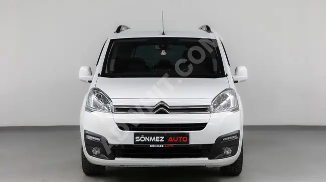 ميني فان Citroen Berlingo موديل2017 /بدون خطأ/شاشة واسعة/باب منزلق مزدوج/بلوتوث/جنط معدني