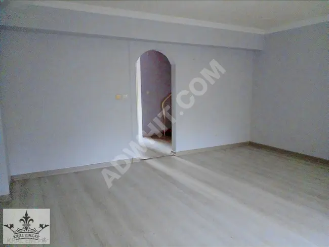 Duplex apartment for sale 3+1 fully renovated in ATAKENT 1.ETAP ESKA B.LARI