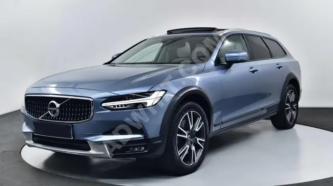 سيارة VOLVO V90 CROSS COUNTRY موديل 2020   بدون عيوب منF5 MOTORS