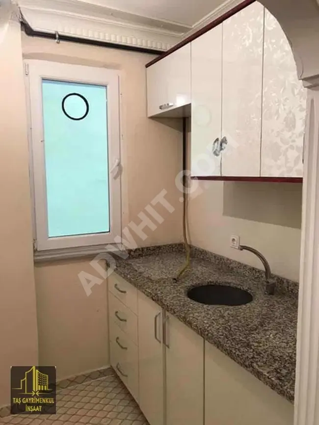 ARNAVUTKÖY DE 2 DÜKKAN VE 2 DAİRE KOMPLE SATILIK ACİL