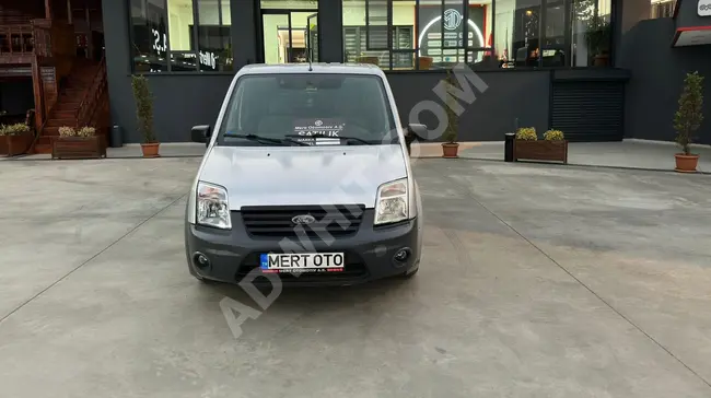 FORD TOURNEO CONNECT 1.8 TDCI minivan model 2013 with 75 horsepower