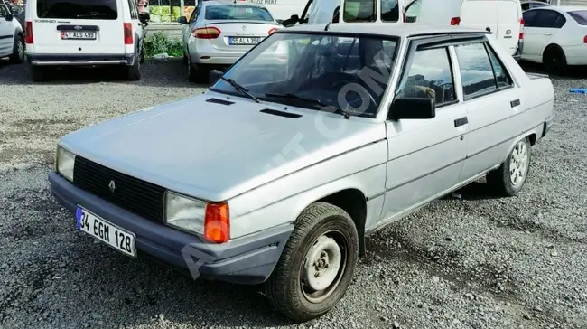 Renault موديل 1992بناءً على موديل السيارة، هي في حالة ممتازة، نظيفة، وجميع فحوصاتها سليمة. كما أنها موفرة جداً في استهلاك الوقود.