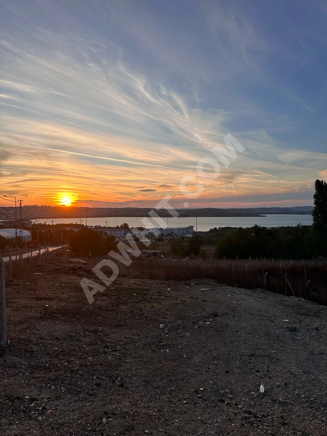 Land with sea and lake views, in the center of BÜYÜKÇEKMECE