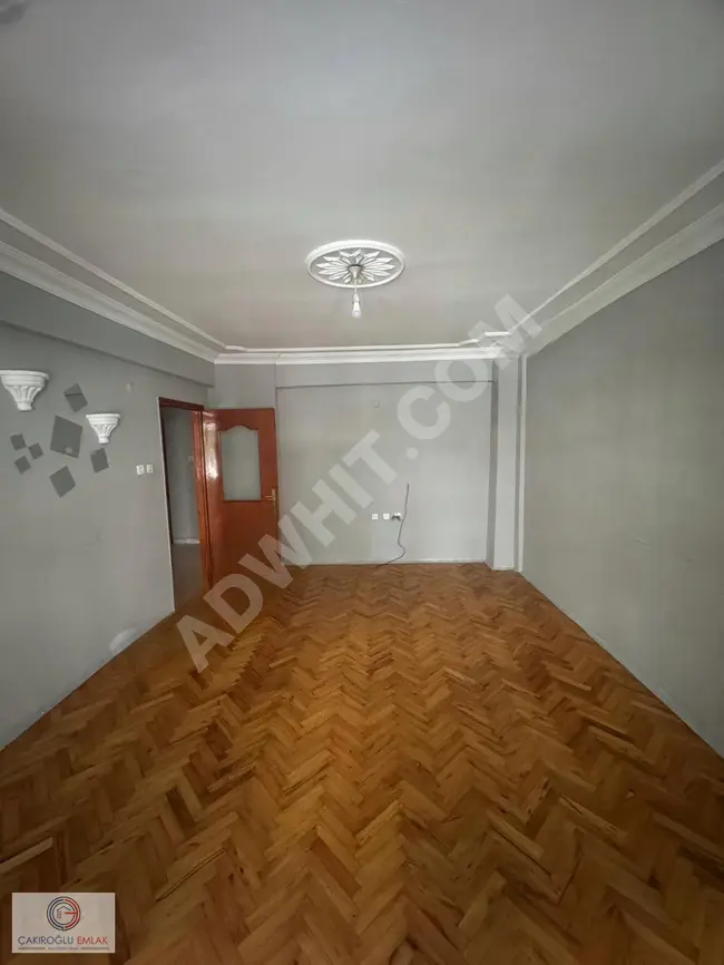 2+1 apartment for rent, 85 square meters, located 5 minutes from Bereç Tramway in Havuzbaşı.