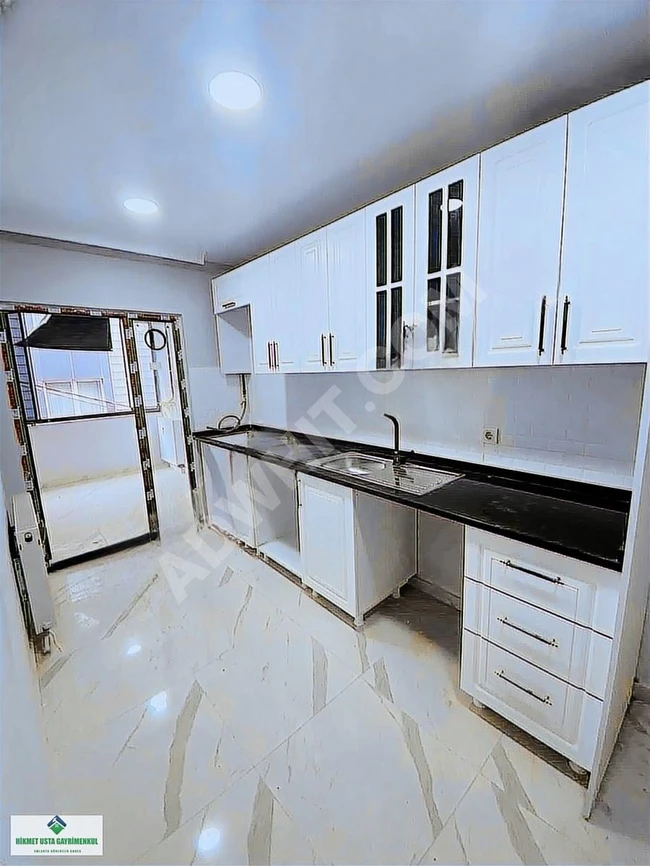 Apartment for sale 2+1 with an area of 94 square meters on the third floor in GAZİOSMANPAŞA BOŞNAK