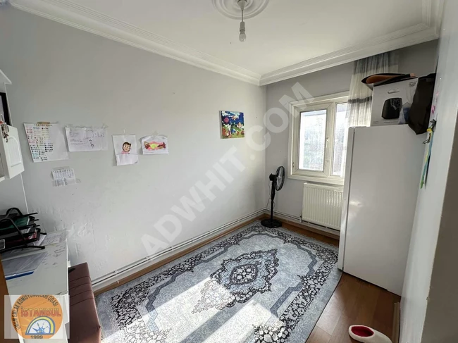 A spacious 3+1 apartment on a middle floor for sale in the ÜLKÜ KENT complex.